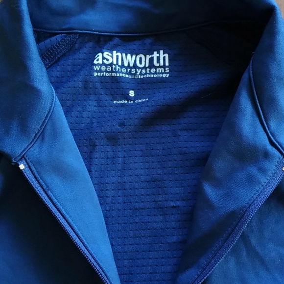 NWOT Sports Top - Picture 2 of 4